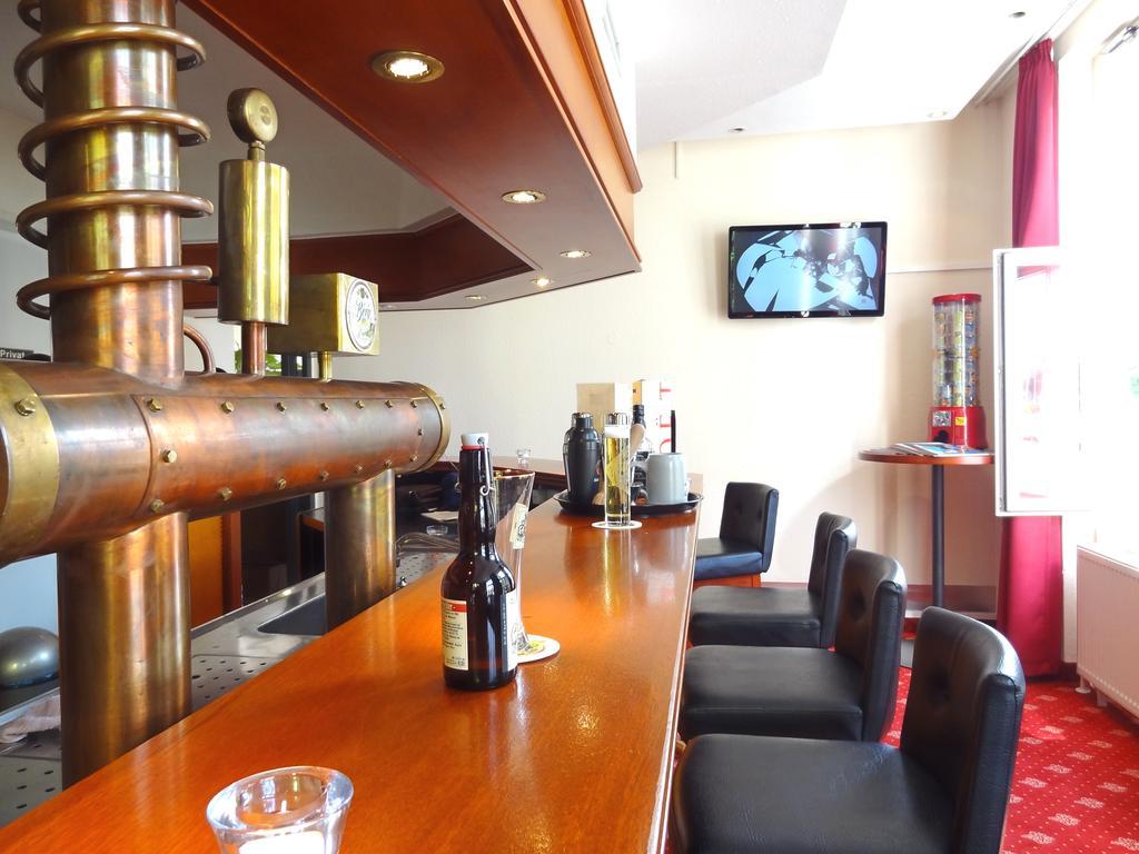 Hotel Garni Arcis Gomaringen Екстер'єр фото